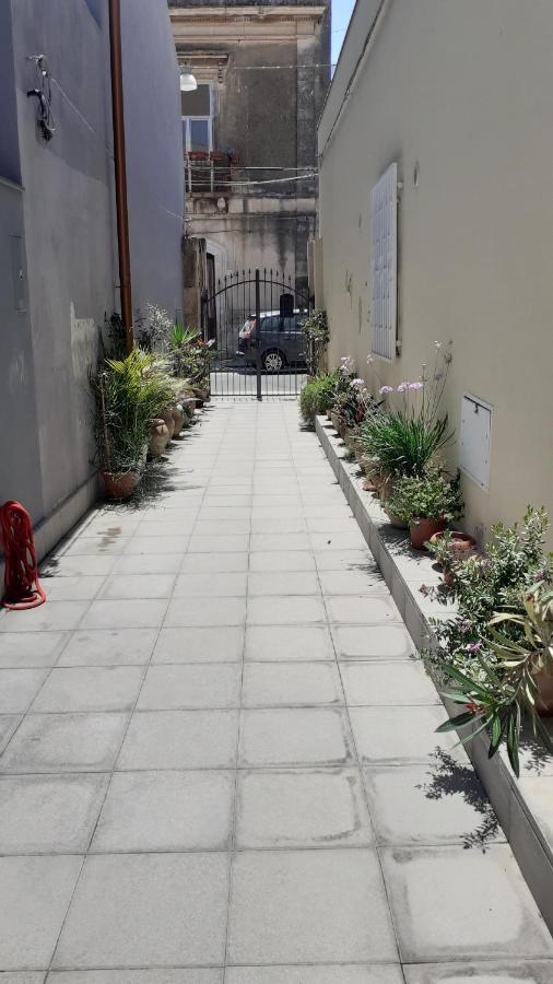 锡拉库扎Il Cortile Della Patrona公寓 外观 照片